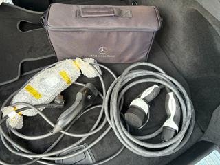 MERCEDES-BENZ GLC 300 usata, con Sensori di parcheggio anteriori