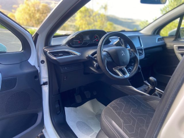 PEUGEOT 2008 usata, con Cruise Control