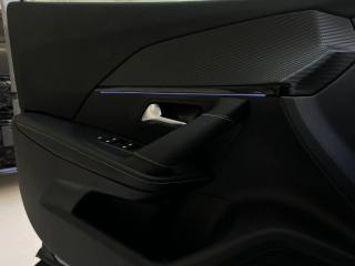 PEUGEOT 2008 usata, con Fari LED