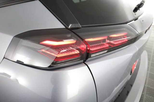 PEUGEOT 2008 usata 8