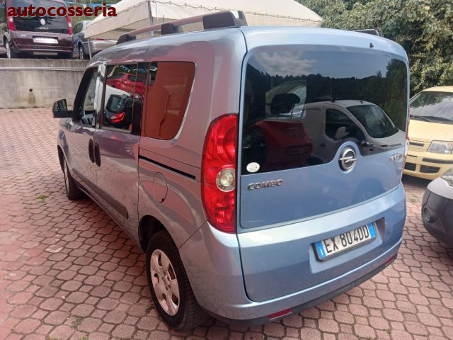 FIAT Doblo usata, con Airbag