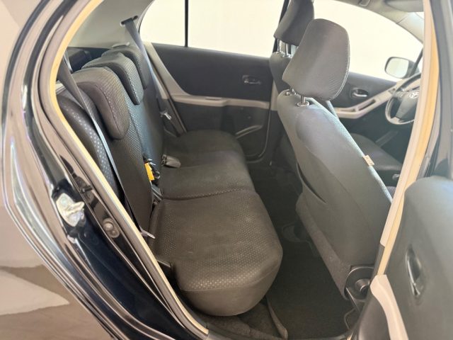 TOYOTA Yaris usata 6