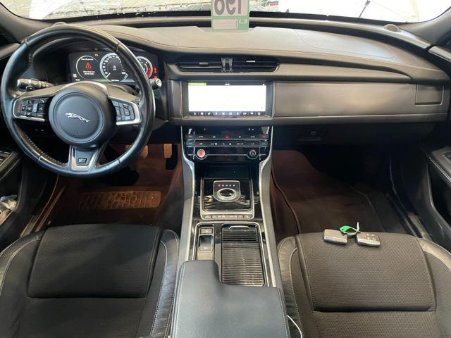 JAGUAR XF usata, con Cruise Control