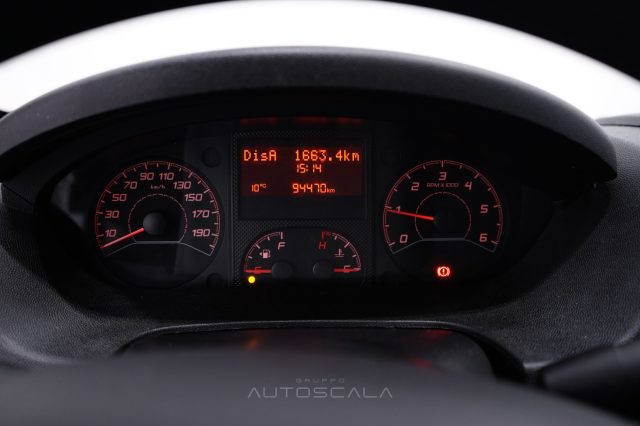 PEUGEOT Boxer usata, con Bluetooth