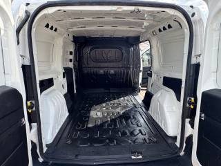 FIAT Doblo usata, con USB