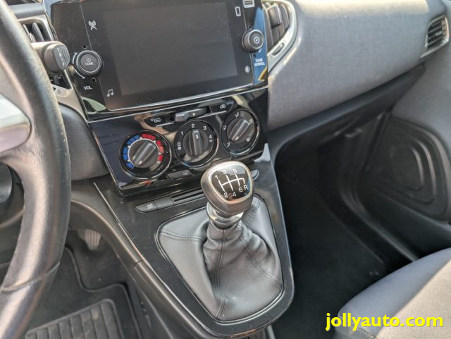 LANCIA Ypsilon usata 28