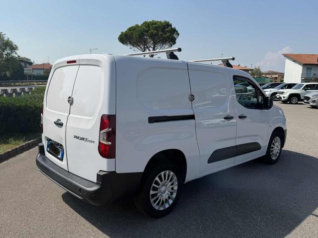 TOYOTA Proace City usata, con Autoradio
