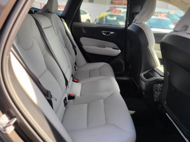 VOLVO XC60 usata, con Touch screen