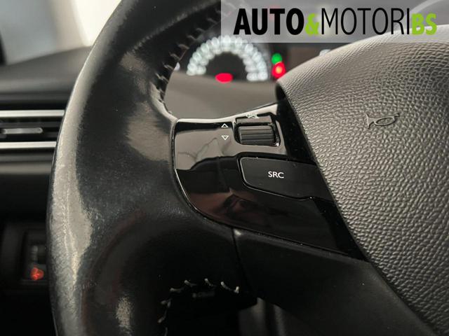 PEUGEOT 308 usata, con Airbag testa