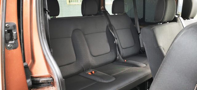 NISSAN NV300 usata, con Filtro antiparticolato