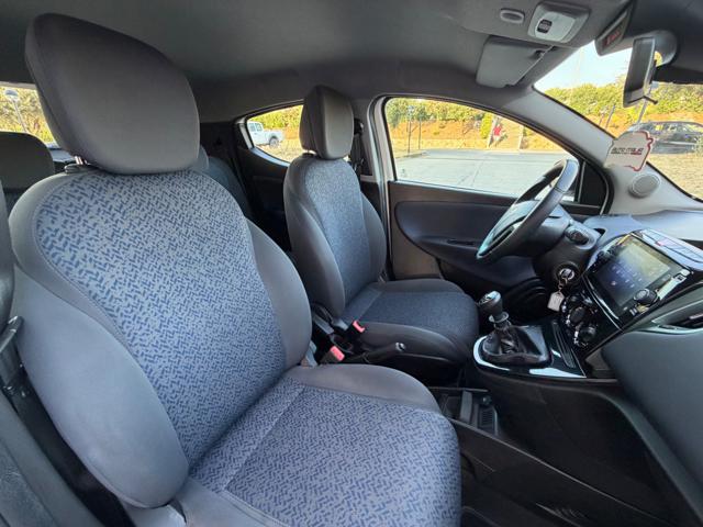 LANCIA Ypsilon usata, con Luci diurne LED