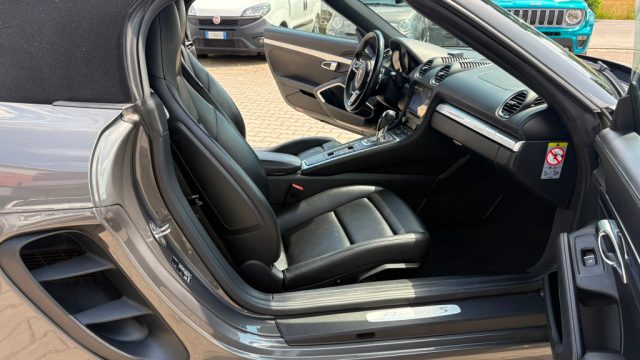 PORSCHE 718 Spyder usata, con Sensore di luce