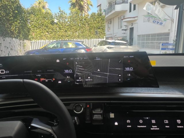 PEUGEOT 3008 usata, con Autoradio digitale