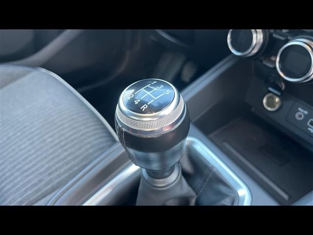 RENAULT Clio usata, con Autoradio