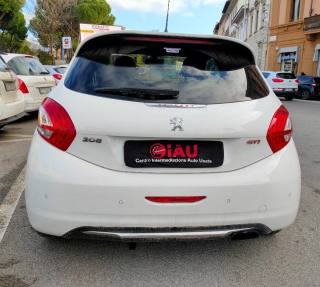 PEUGEOT 208 usata, con Autoradio