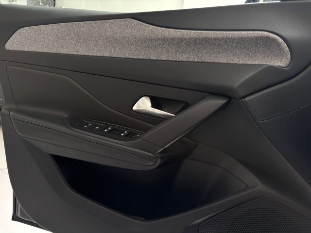 PEUGEOT 308 usata, con Fari LED