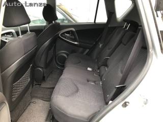 TOYOTA RAV 4 MY23 usata, con Autoradio