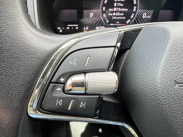 SKODA Karoq usata 14
