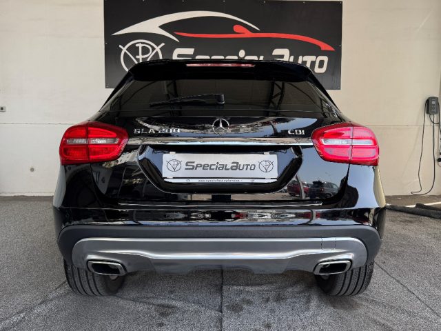 MERCEDES-BENZ GLA 200 usata, con Bluetooth