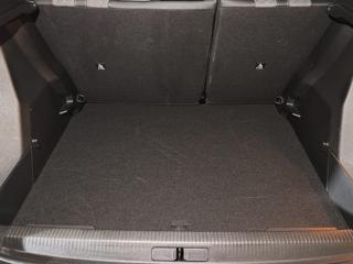 PEUGEOT 2008 usata, con Sistema di navigazione