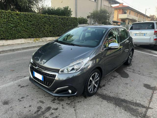 PEUGEOT 208 usata, con Airbag laterali