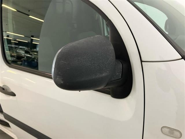 RENAULT Kangoo usata 17