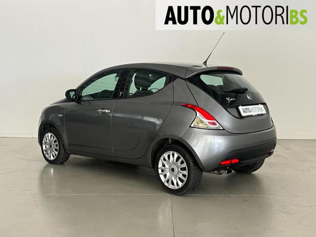 LANCIA Ypsilon usata, con Autoradio