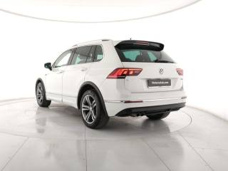 VOLKSWAGEN Tiguan usata, con Airbag laterali