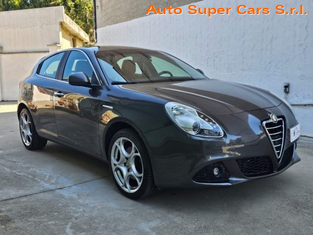 ALFA ROMEO Giulietta usata, con Autoradio