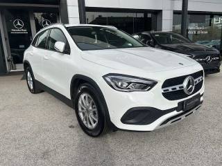 MERCEDES-BENZ GLA 180 d Automatic Business Extra