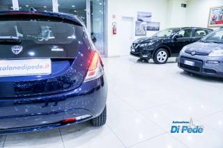 LANCIA Ypsilon usata, con Volante in pelle
