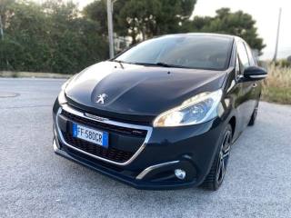 PEUGEOT 208 usata, con Airbag