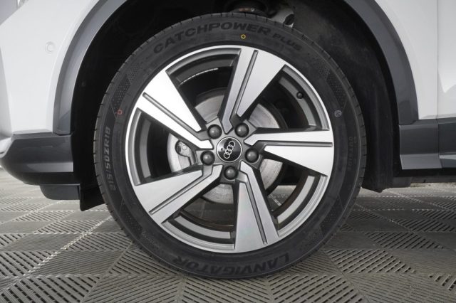 AUDI Q2 usata 8