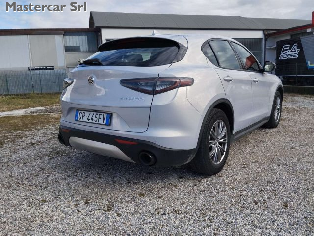 ALFA ROMEO Stelvio usata, con Alzacristalli elettrici