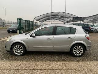 OPEL Astra usata, con Cerchi in lega