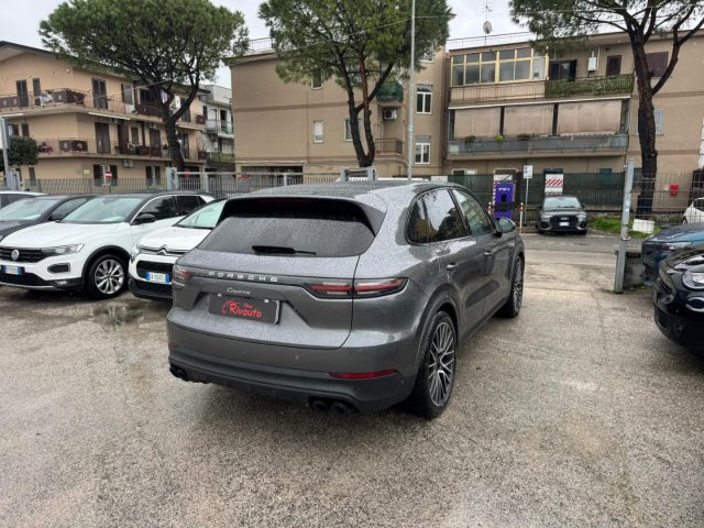 PORSCHE Cayenne usata, con Cerchi in lega