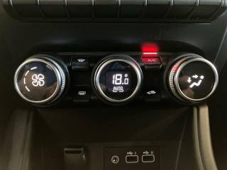 RENAULT Captur usata 24