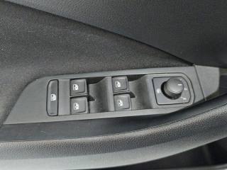 SKODA Kamiq usata, con Sensori di parcheggio posteriori