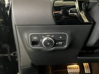 MERCEDES-BENZ B 180 usata, con Volante in pelle