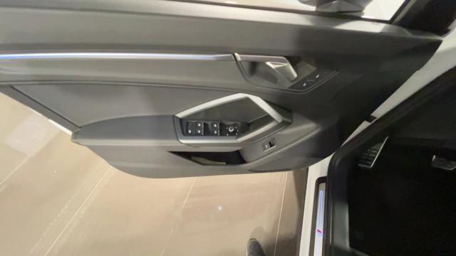 AUDI Q3 usata, con Park Distance Control