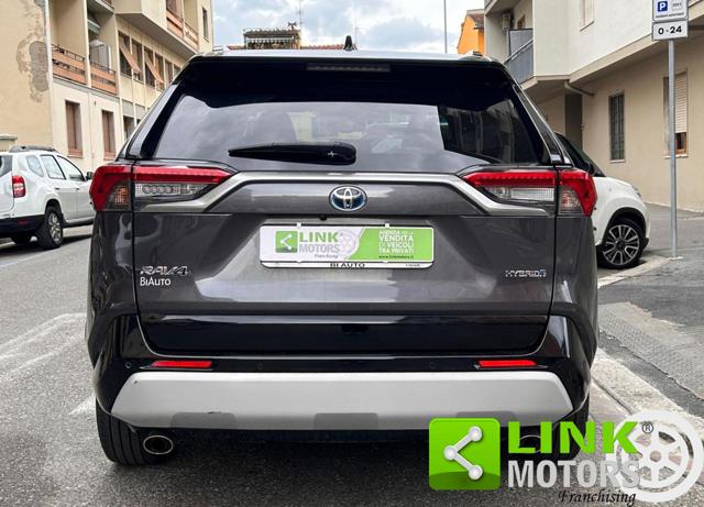 TOYOTA RAV 4 usata, con Portellone posteriore elettrico