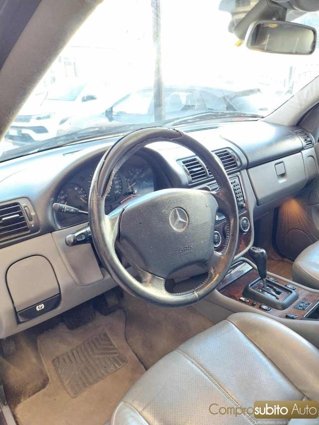 MERCEDES-BENZ ML 270 usata, con Climatizzatore