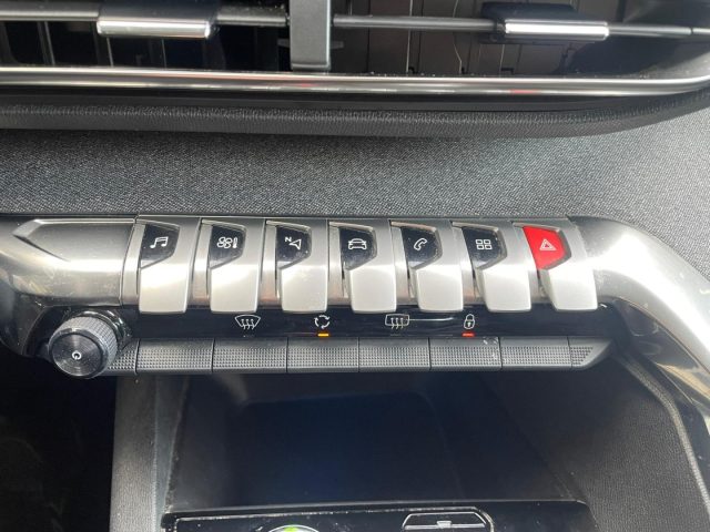 PEUGEOT 3008 usata, con Servosterzo