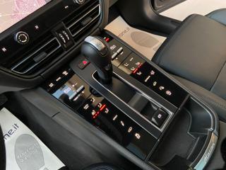 PORSCHE Macan usata, con Fendinebbia