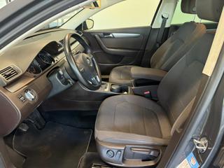 VOLKSWAGEN Passat usata, con ESP