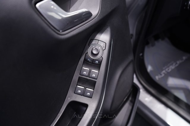 FORD Puma usata, con Specchietti laterali elettrici