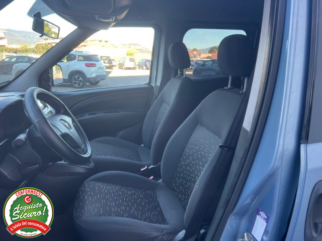 OPEL Combo usata, con Alzacristalli elettrici