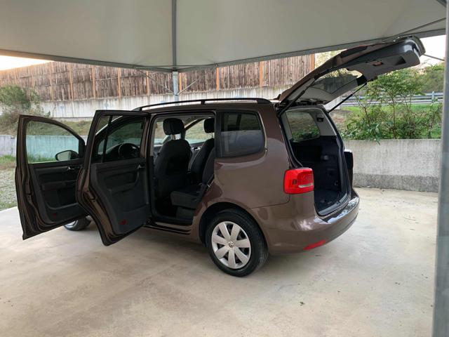 VOLKSWAGEN Touran usata, con Controllo trazione