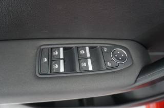 RENAULT Captur usata, con Fari LED