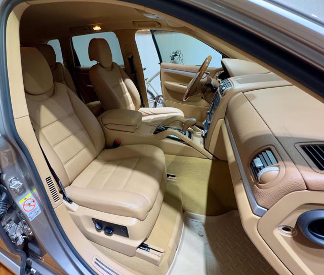 PORSCHE Cayenne usata, con Cronologia tagliandi